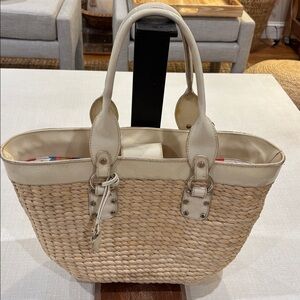 LIZ CLAIRBORNE Cream and Tan Woven Tote